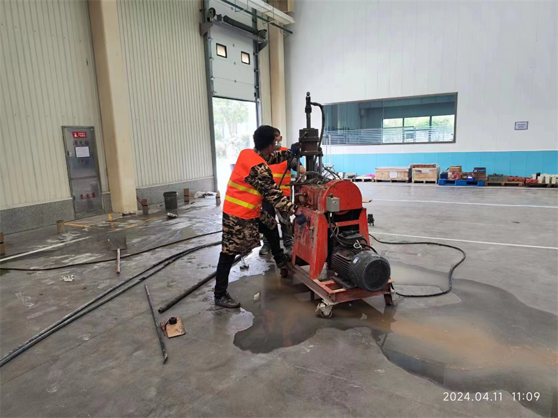 金阳厂房地面下沉塌陷注浆加固施工